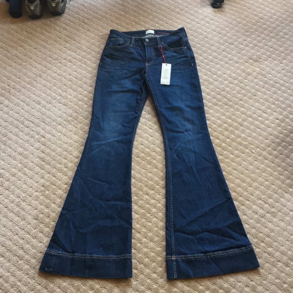 Brand New Never Worn Alice and Olivia Flared Jeans
